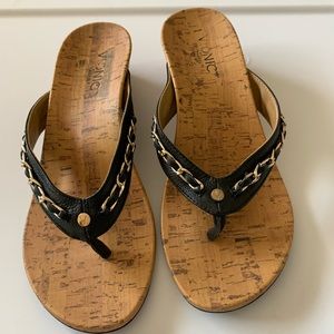 Orthopedic dress sandals